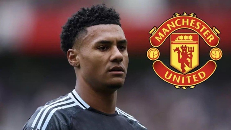  MU nối lại đàm phán chiêu mộ Ollie Watkins 