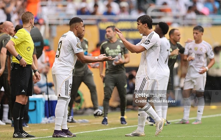 Gonzalo Garcia – “Raul mới” ở Real Madrid và lựa chọn đầy bản lĩnh giữa vòng vây đại gia châu Âu