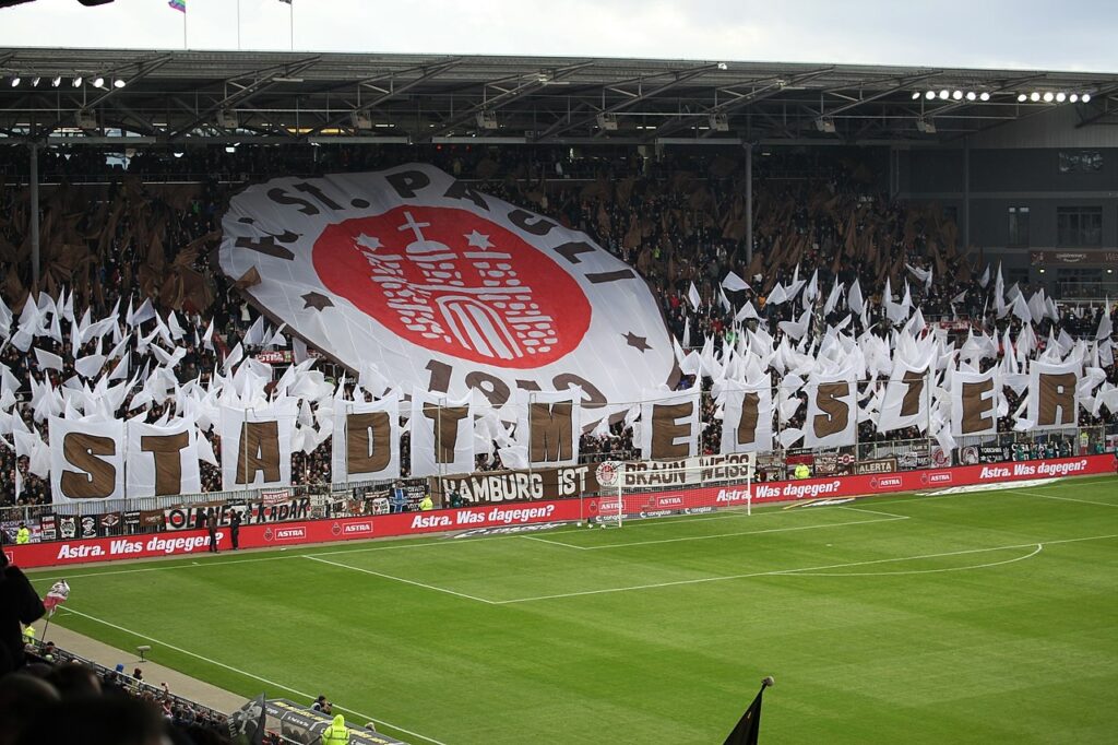 FC St. Pauli – Biểu tượng bóng đá ngoài đường biên và niềm kiêu hãnh của những kẻ không theo lối mòn