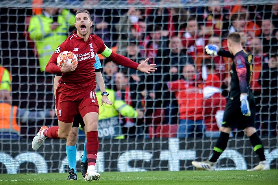 Liverpool lội ngược dòng trước Barcelona tại Champions League